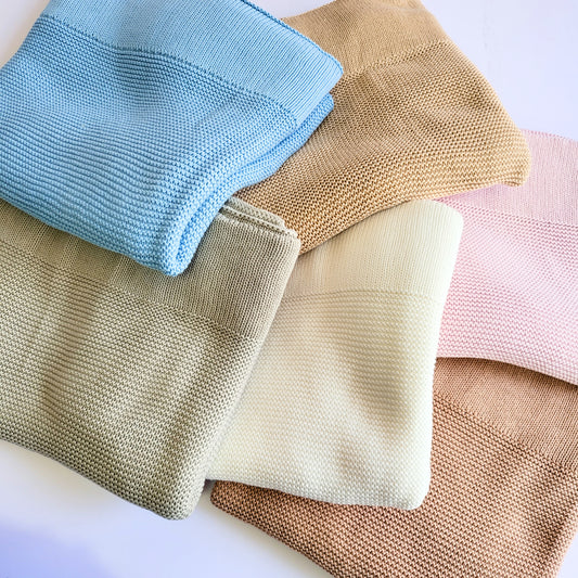 Classic Knitted Blanket - Ivory