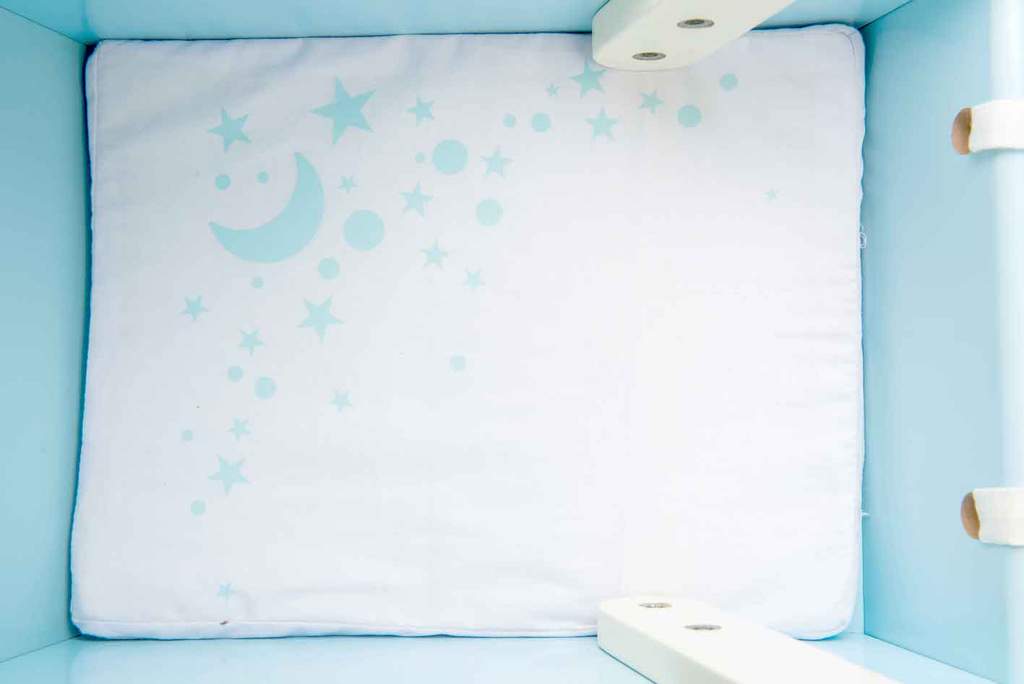 Le Toy Van - Moonlight Pram (Including baby bag and mattress)