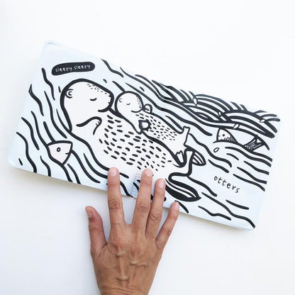 Wee Gallery Baby Bath Book - Who's in the water?