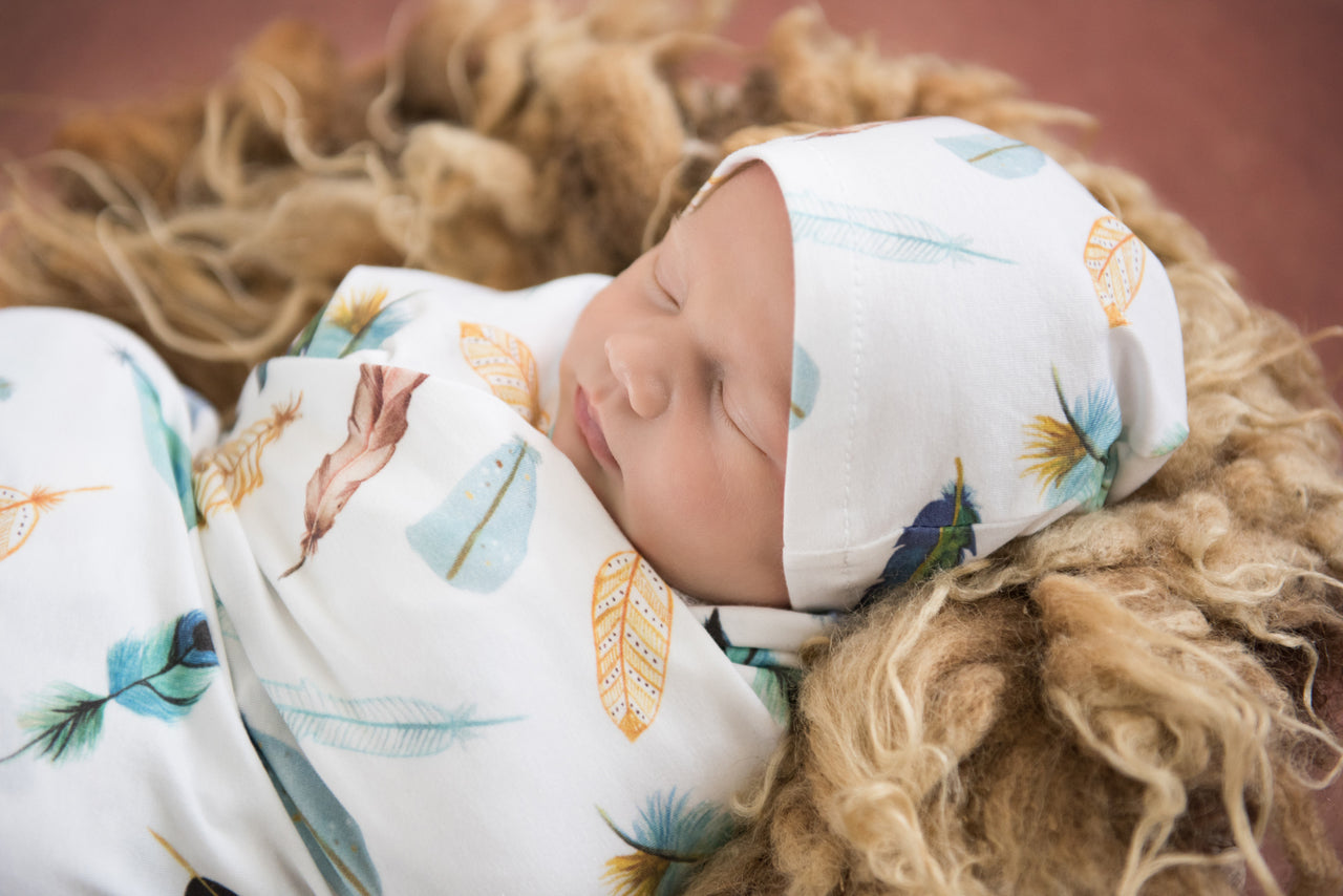 Snuggle Hunny Kids Dreamweaver Jersey Wrap &amp; Beanie Set