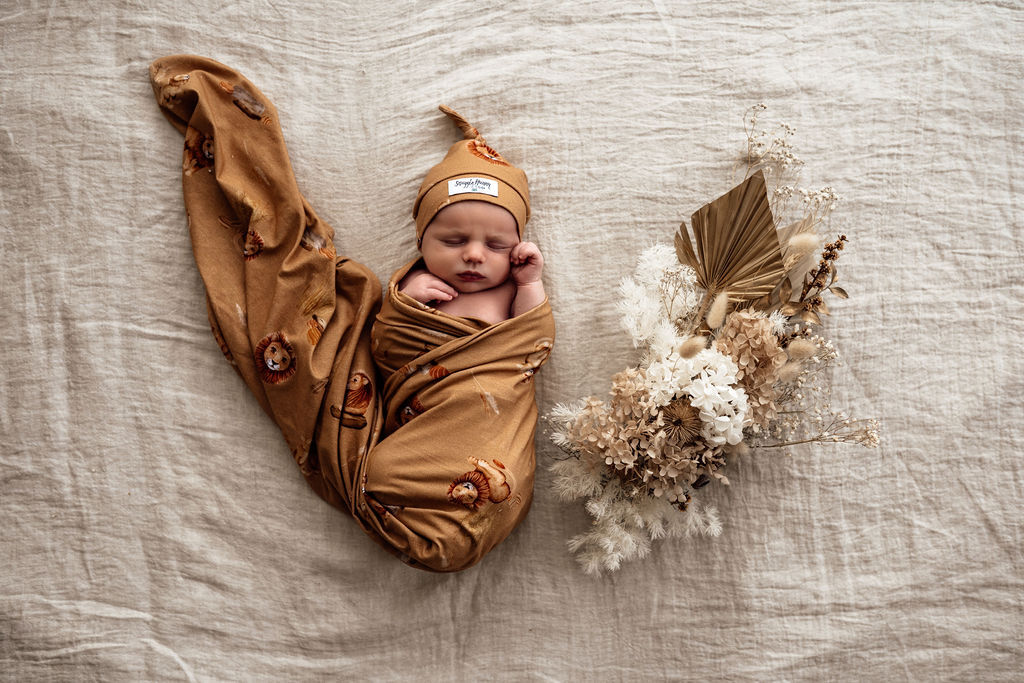 Snuggle Hunny Kids Wrap & Beanie Set - Roar