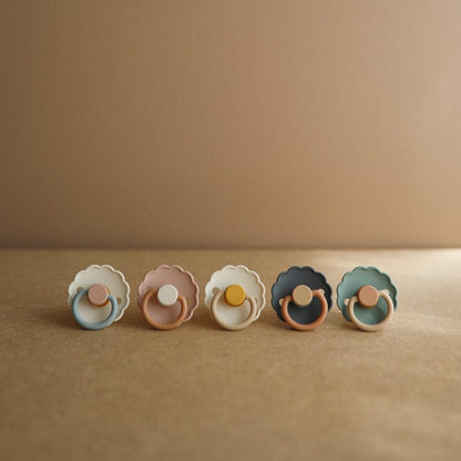FRIGG Daisy Natural Rubber Pacifier - Chamomile - Size 2