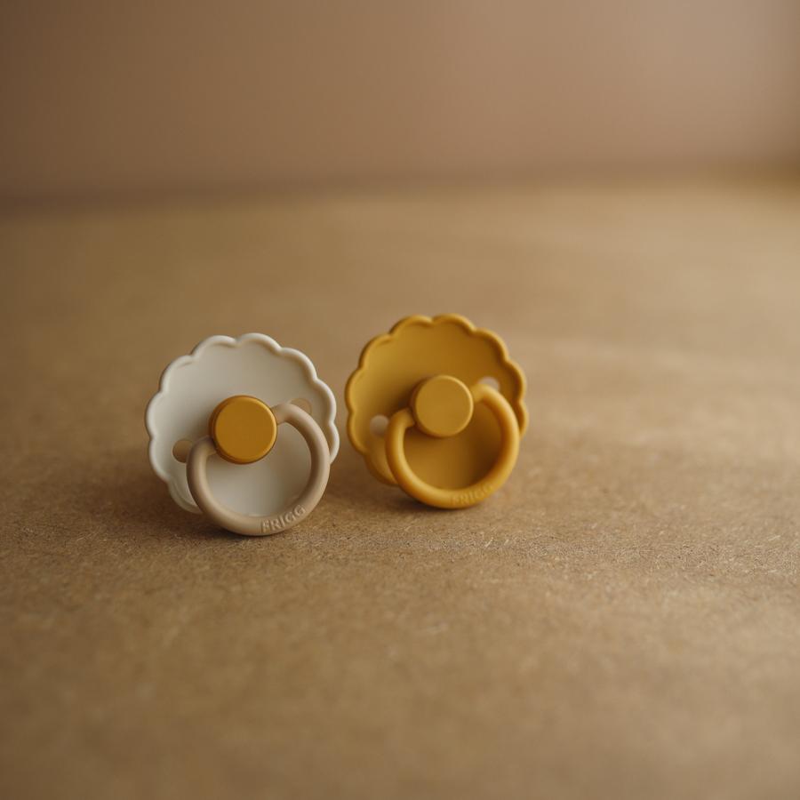 FRIGG Daisy Natural Rubber Pacifier - Chamomile - Size 1