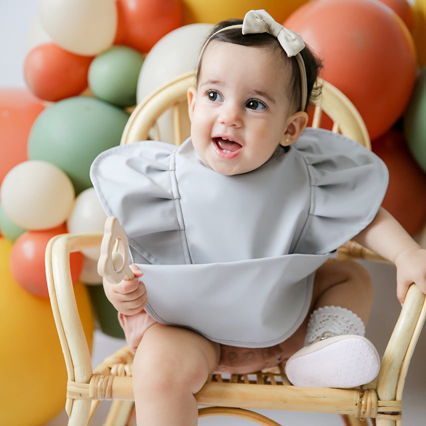 Snuggle Hunny Kids Snuggle Bib Waterproof - Dove Frill
