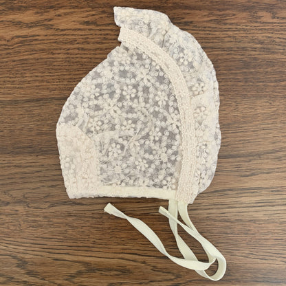 Ivory Lace Bonnet