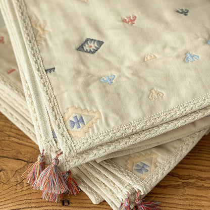 Wild Skye - Jacquard Woven Natural Quilt - Nomadic