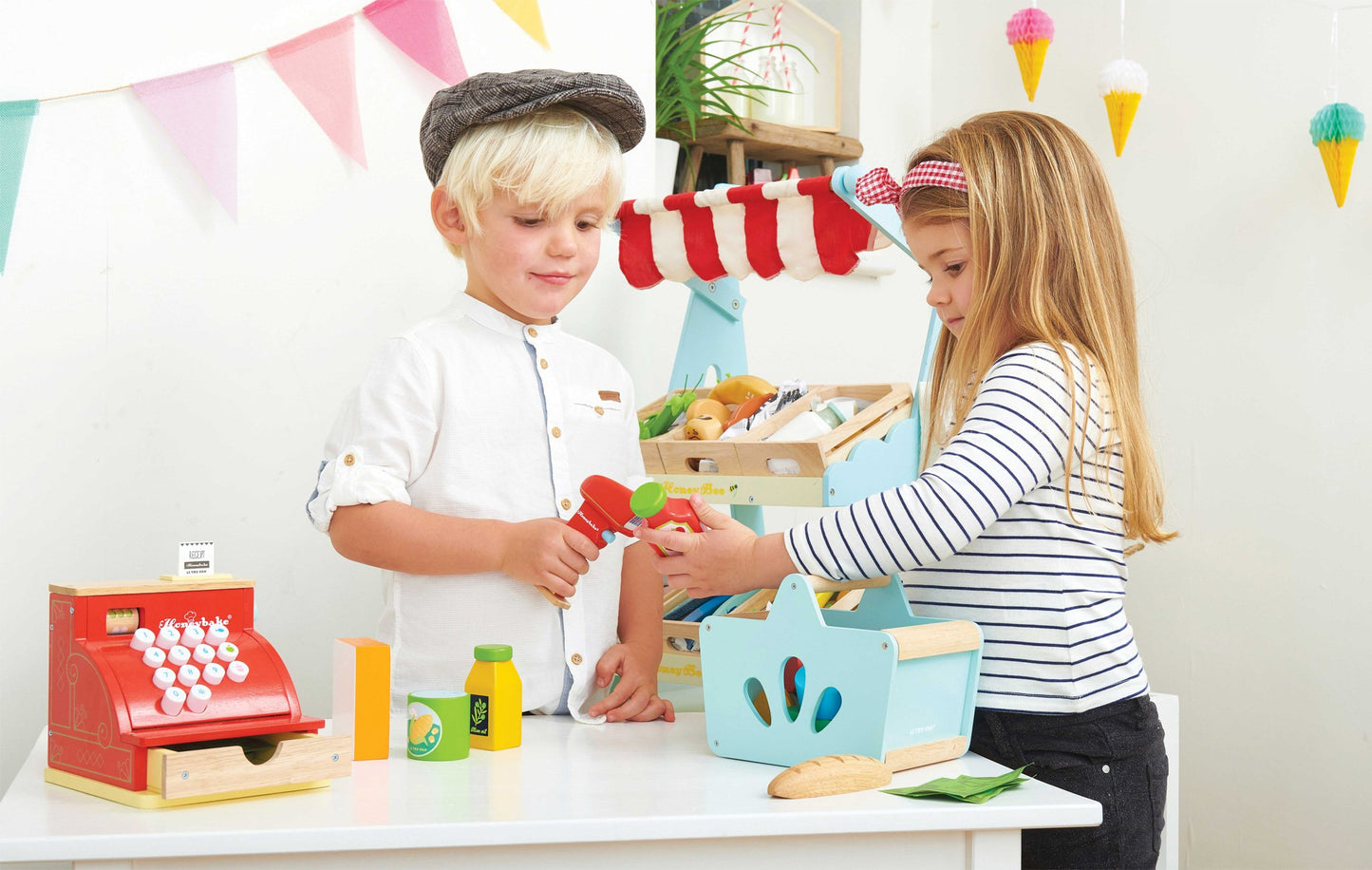 Le Toy Van - Grocery Set &amp; Scanner