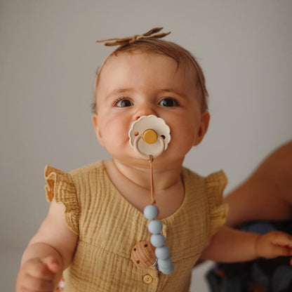 FRIGG Daisy Natural Rubber Pacifier - Chamomile - Size 1